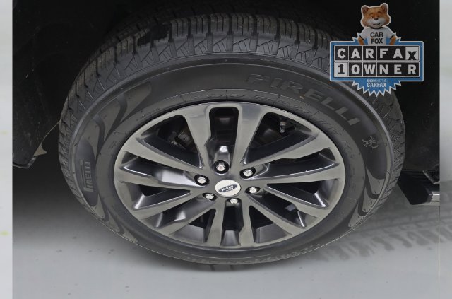 Used 2019 Ford Expedition Limited w/ Equipment Group 301A AWD/4WD image 18