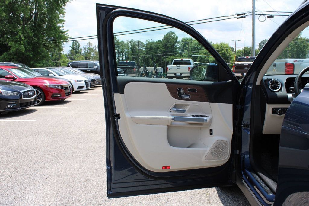 Used 2023 Mercedes-Benz EQB 300 4MATIC image 13