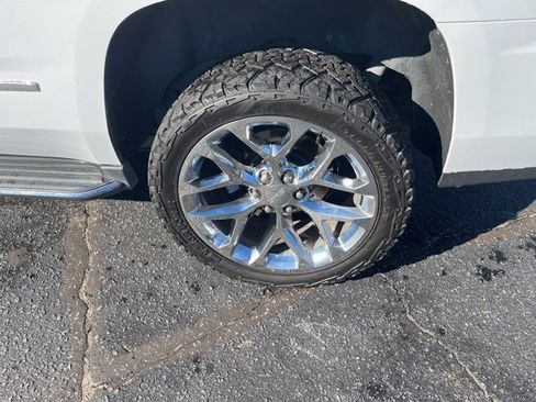 Used 2019 GMC Yukon SLT image 30