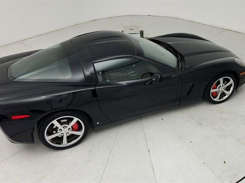 Used 2010 Chevrolet Corvette Coupe w/ 1LT image 33