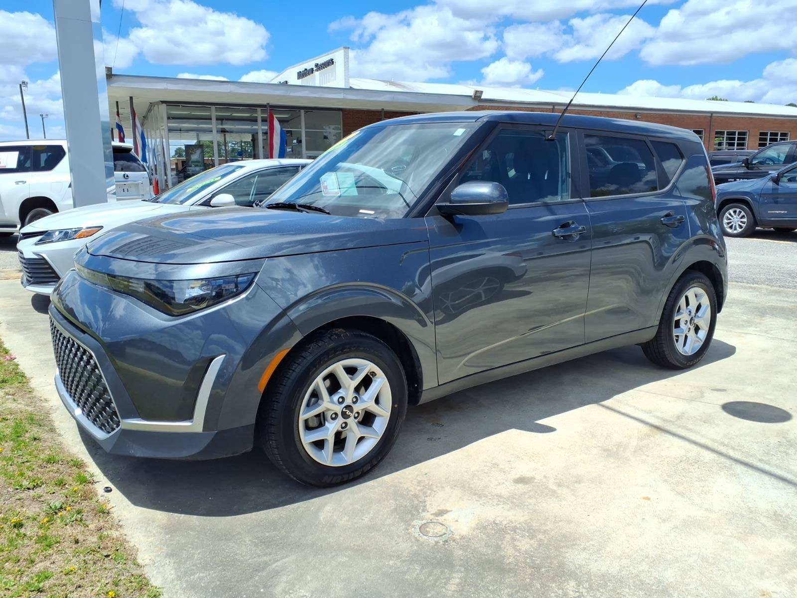 Used 2024 Kia Soul LX w/ LX Technology Package FWD image 5
