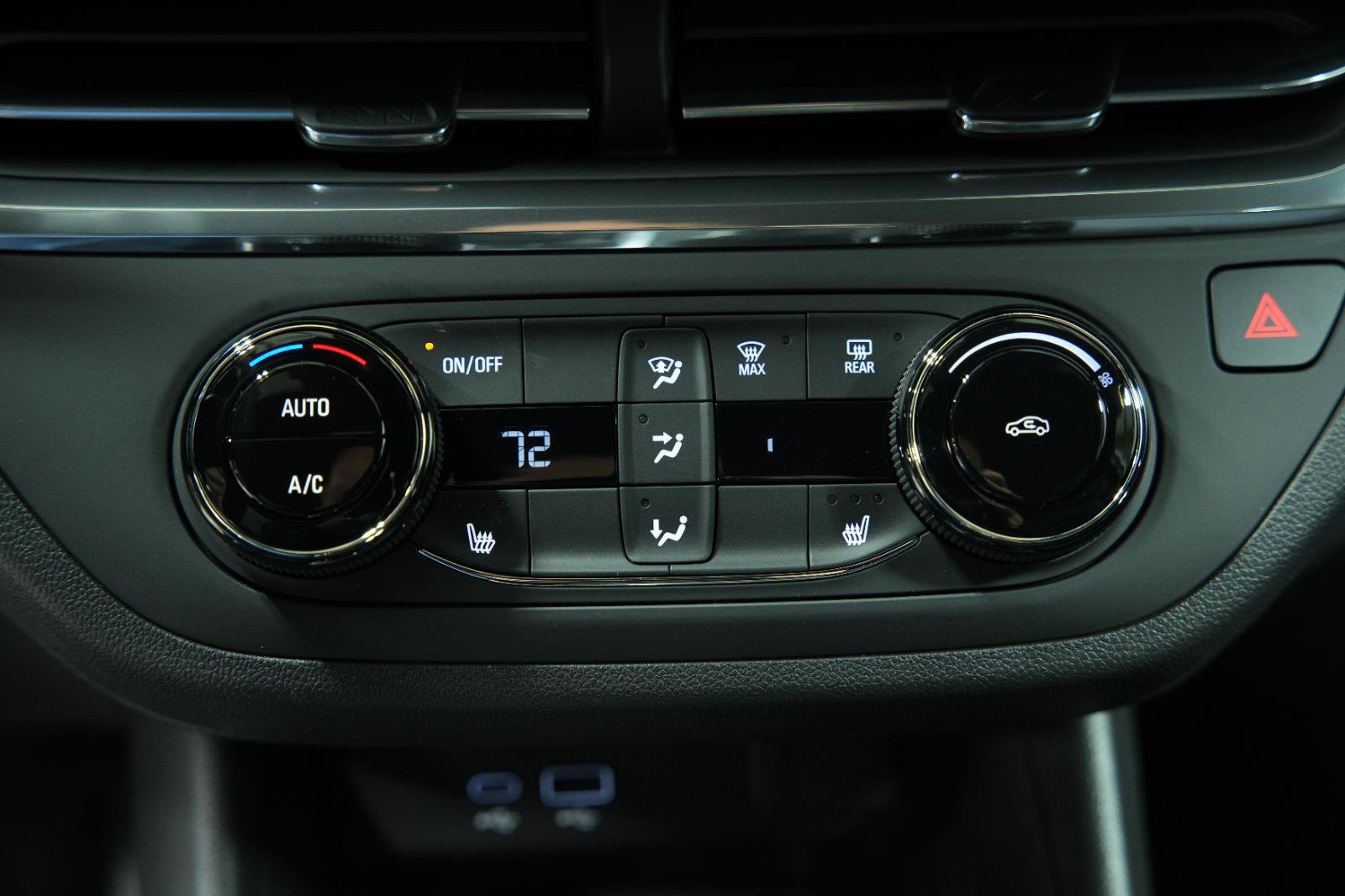 New 2026 Buick Envista Sport Touring w/ Convenience I Package FWD image 31