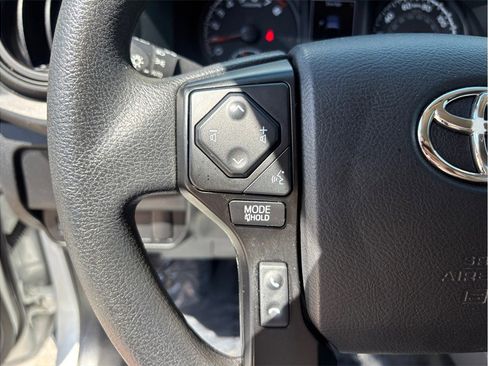 Used 2022 Toyota Tacoma SR AWD/4WD image 21