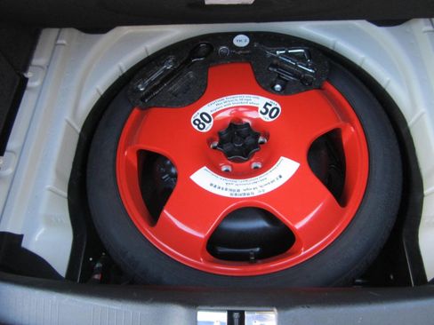 Used 2015 Bentley Continental GT image 12