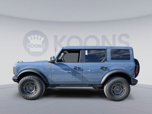 New 2025 Ford Bronco Badlands image 2