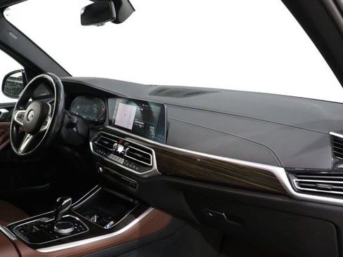 Used 2023 BMW X5 xDrive40i w/ M Sport Package AWD/4WD image 16