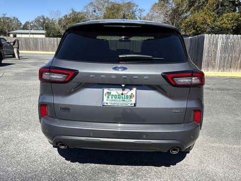 Used 2024 Ford Escape ST-Line Select w/ Tech Pack #1 AWD/4WD image 3