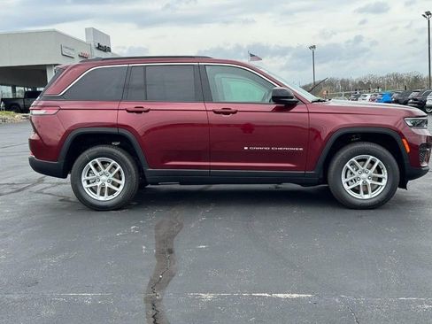 New 2026 Jeep Grand Cherokee Laredo X image 2