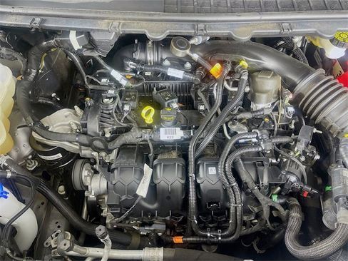 Used 2022 Ford Edge SE image 29