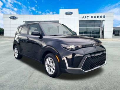 Used 2025 Kia Soul LX w/ LX Technology Package