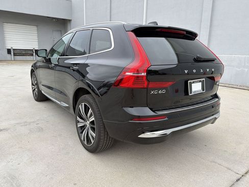 Used 2023 Volvo XC60 B5 Plus w/ Climate Package image 3