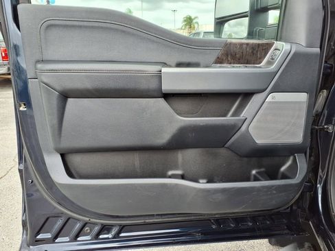 Used 2023 Ford F250 Lariat w/ Lariat Ultimate Package AWD/4WD image 23
