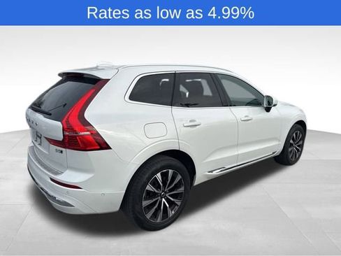 Certified 2023 Volvo XC60 B5 Plus w/ Climate Package image 9