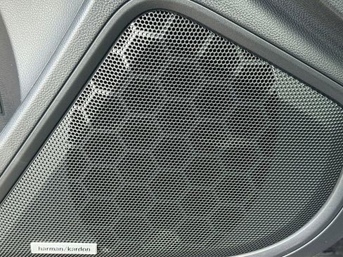 Used 2025 Subaru Outback Touring XT image 24