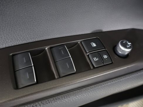 Used 2024 Toyota Camry XSE w/ Navigation Package image 42