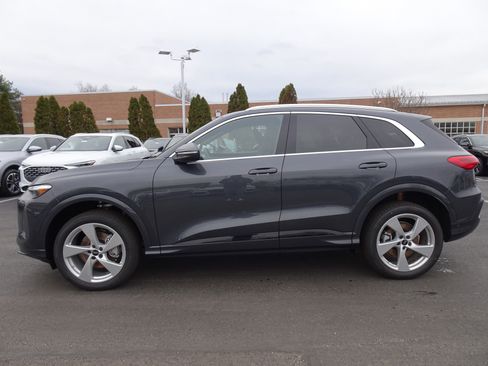 New 2025 Audi Q5 Premium Plus image 2