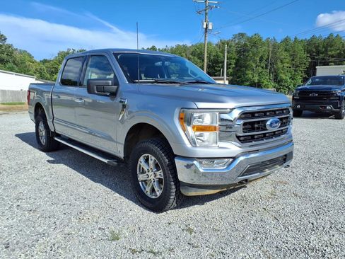 Used 2022 Ford F150 XLT w/ Equipment Group 301A Mid image 8