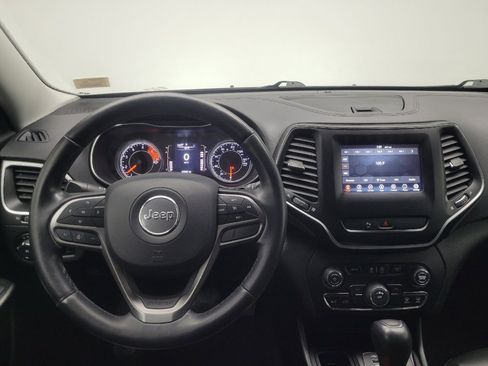 Used 2020 Jeep Cherokee Latitude Plus w/ Cold Weather Group image 22