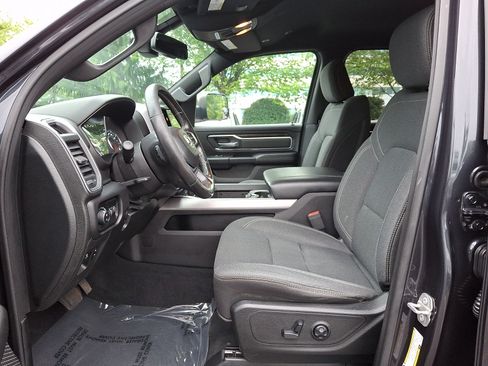 Used 2019 RAM 1500 Big Horn AWD/4WD image 13