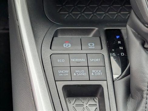 New 2025 Toyota RAV4 LE image 18