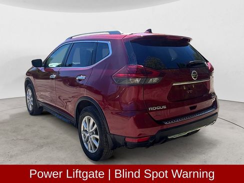 Used 2018 Nissan Rogue SV AWD/4WD image 3