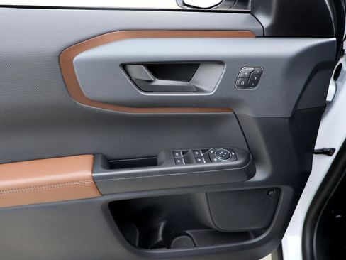 Used 2024 Ford Bronco Sport Outer Banks w/ Tech Package image 36