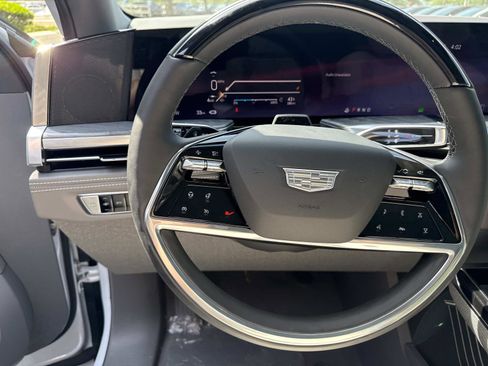 New 2026 Cadillac Escalade IQL Sport 1 w/ LPO, Floor Liner Package AWD/4WD image 28