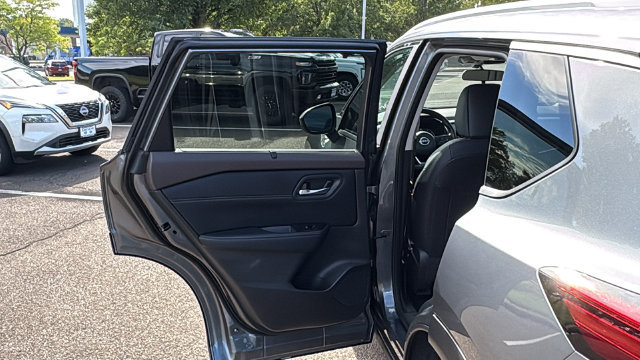 Certified 2023 Nissan Rogue SV w/ SV Premium B Package AWD/4WD image 23