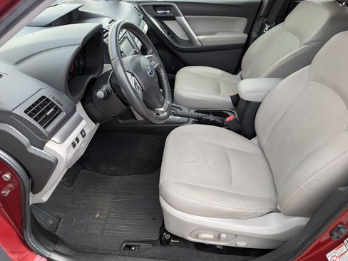 Used 2015 Subaru Forester 2.5i Touring w/ Eyesight & Navigation System AWD/4WD image 10