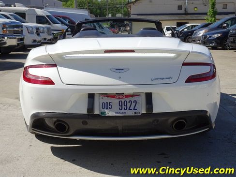 Used 2014 Aston Martin Vanquish Volante RWD image 9