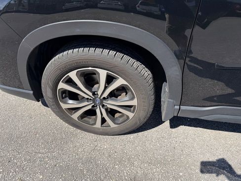 Used 2021 Subaru Forester Limited image 11