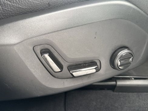 Certified 2024 Volvo XC60 B5 Plus image 42