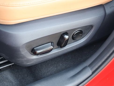 Certified 2025 Lexus NX 250 FWD w/ Towing Package (2000 Lbs) image 35