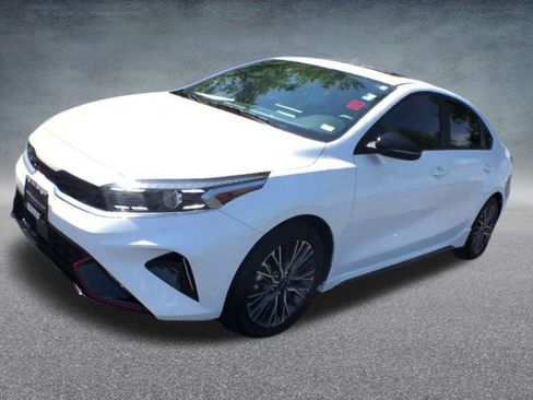 Used 2022 Kia Forte GT-Line w/ GT-Line Premium Package image 6