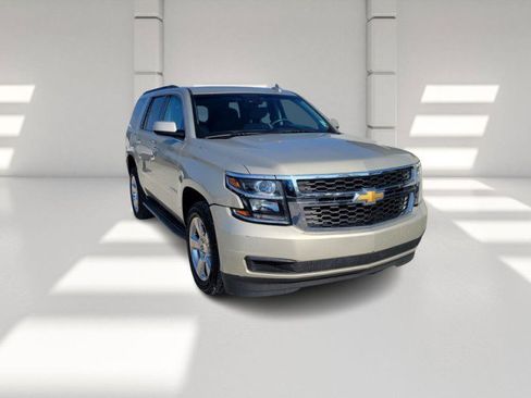 Used 2016 Chevrolet Tahoe LT image 3