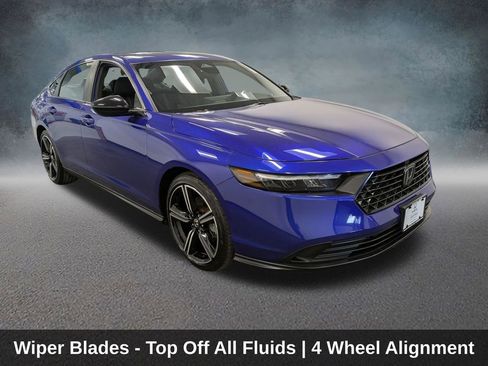 Used 2024 Honda Accord Sport image 3