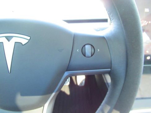 Used 2023 Tesla Model 3 Standard Range RWD image 28