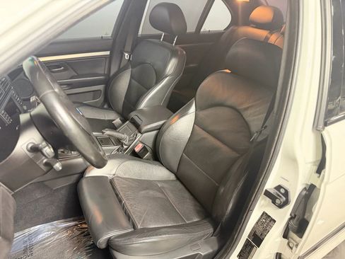 Used 2003 BMW M5 image 17