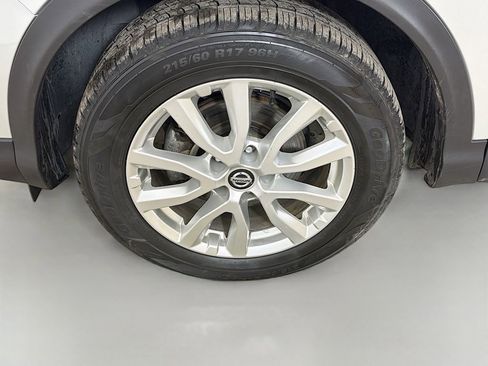 Used 2021 Nissan Rogue Sport S image 14