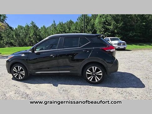Used 2019 Nissan Kicks SR w/ Exterior Electronics Package FWD image 26