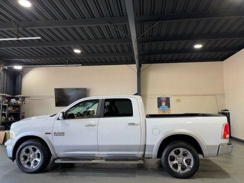 Used 2013 RAM 1500 Laramie w/ Convenience Group AWD/4WD image 8