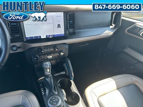 Used 2023 Ford Bronco Wildtrak image 13