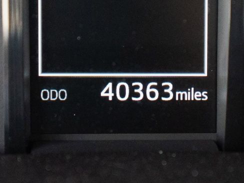 Used 2021 Toyota 4Runner SR5 image 26