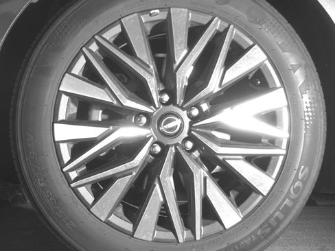 Used 2025 Nissan Altima 2.5 SV image 12