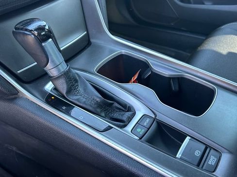 Used 2019 Honda Accord Sport image 16