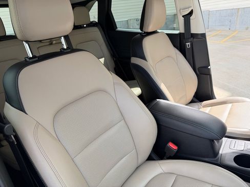 Used 2021 Ford Escape SEL image 24