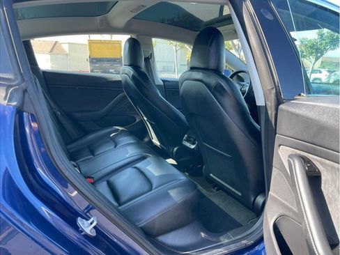 Used 2018 Tesla Model 3 Mid Range image 21