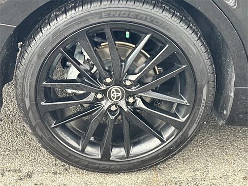 Used 2022 Toyota Camry XSE image 29