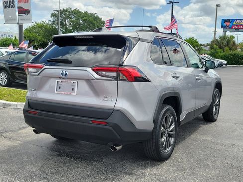 Used 2023 Toyota RAV4 XLE Premium AWD/4WD image 11