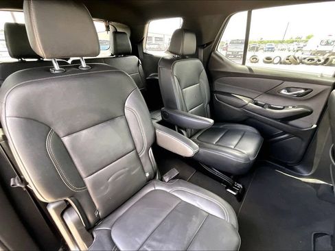 Used 2023 Chevrolet Traverse LT FWD image 22